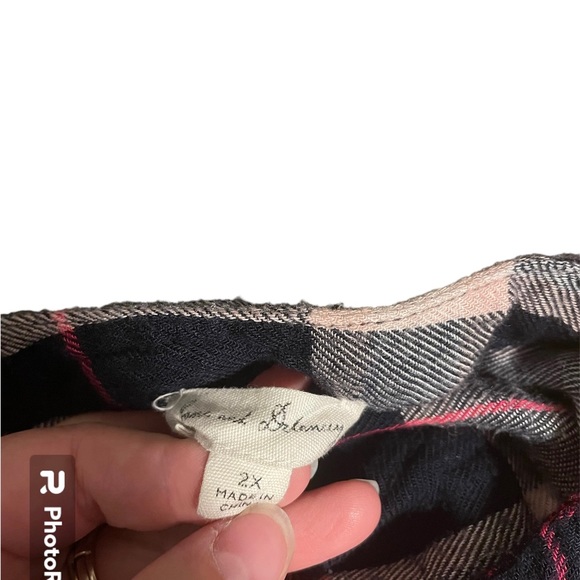 Plaid Blouse - Picture 3 of 5